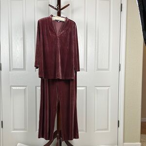 Lands' End Women's Burgundy Velour Matching Set